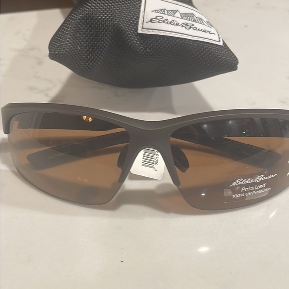 Men’s Eddie Bauer Sunglasses - Picture 2 of 2